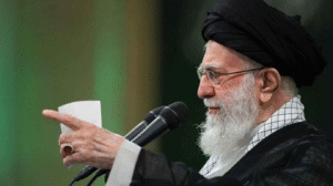 Hamaney’den tehdit: ABD ve İsrail’e daha büyük darbeler indirebiliriz”