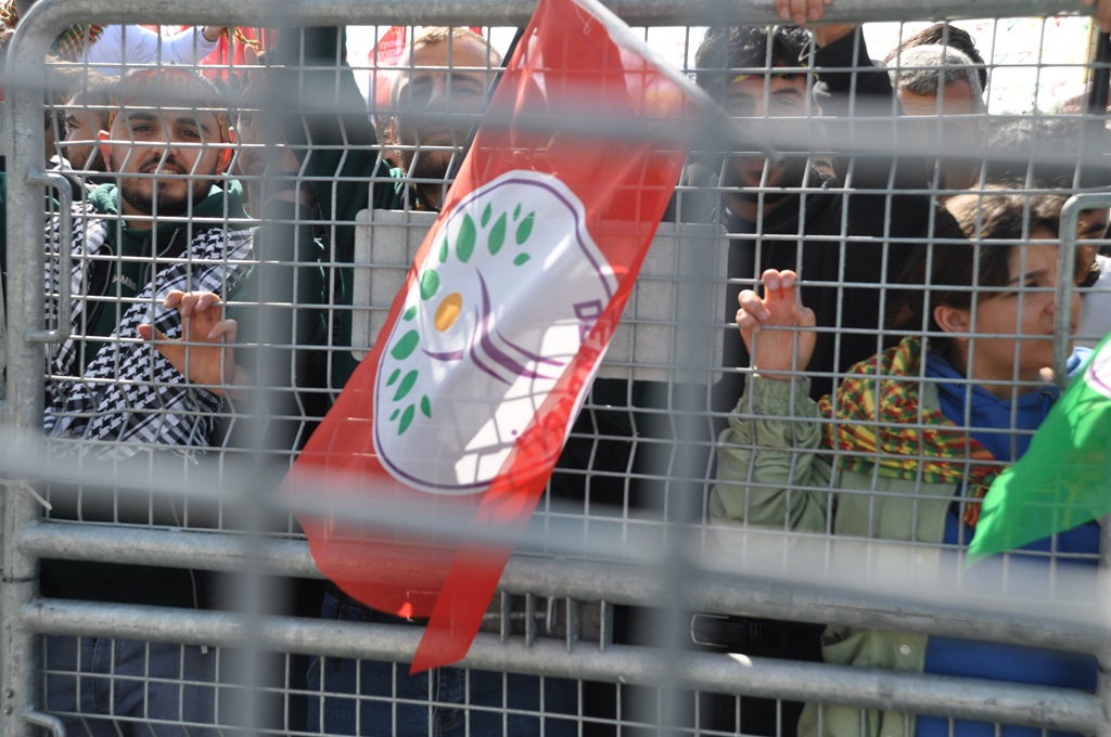 🔴 SON DAKİKA | DEM Parti, çözüm komisyonu için önerdiği örgüt ve isimleri açıkladı