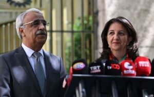 DEM Parti’den ‘İmralı’da Öcalan ile görüşme notları’ açıklaması