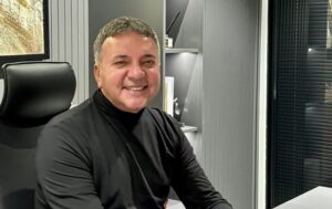 Kulüp başkanı ve iş insanı başından vurulmuş halde bulundu