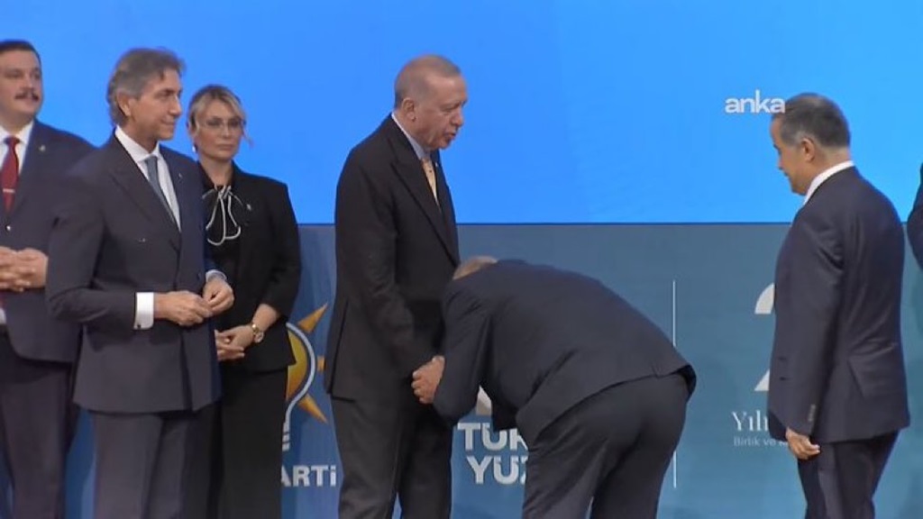 İşte AK Parti’ye geçen 9 belediye başkanı