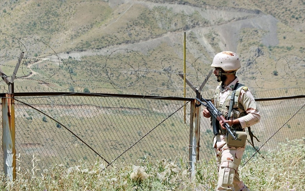 İran’da silahlı çatışma