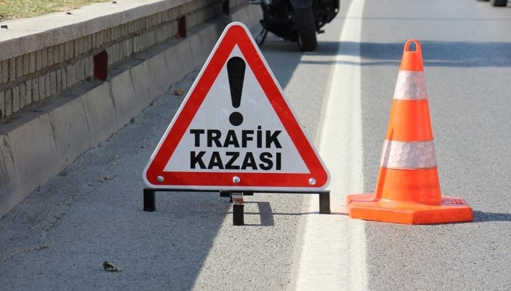 2 şehirde trafik kazası: 4 ölü, 6 yaralı