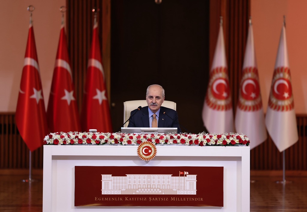 Numan Kurtulmuş’tan DEM Parti paylaşımlarına sert tepki