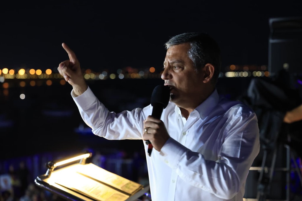 Özgür Özel’den gündemi sarsacak iddia: Bahçeli’ye çağrıda bulundu