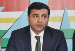 🔴 SON DAKİKA | Demirtaş’tan cezaevinden mesaj var